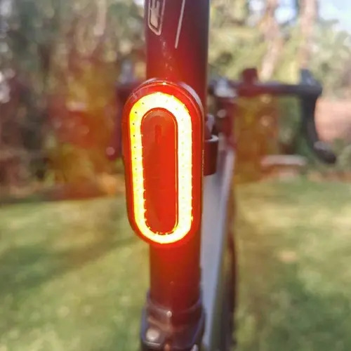 Luz Trasera Lelumia Circuit 50 Lum. P/bicicleta- Le244 - Imagen 3